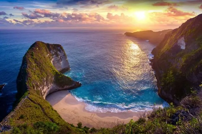 9 Pantai Terindah di Bali yang Wajib Kamu Eksplor